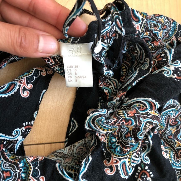 H&M wide leg paisley jumpsuit - Picture 3 of 4